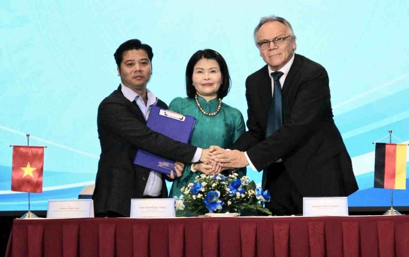 Hội thảo “Khơi nguồn năng lượng tương lai”, Gia Lai khẳng định tầm nhìn trung tâm năng lượng tái tạo Hội thảo “Khơi nguồn năng lượng tương lai”, Gia Lai khẳng định tầm nhìn trung tâm năng lượng tái tạo