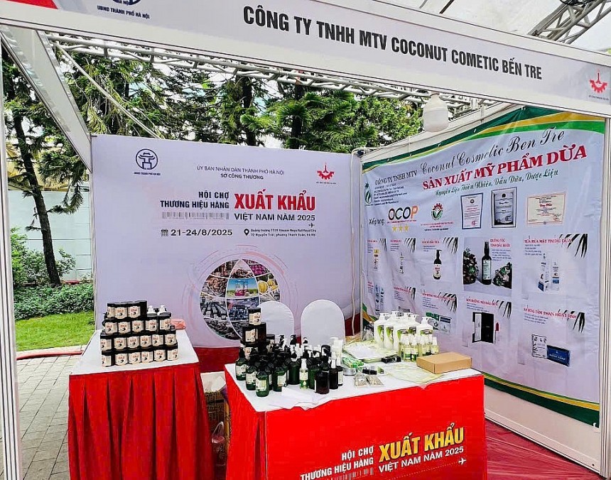 Hiện tại, người tiêu dùng có thể tìm thấy các sản phẩm của doanh nghiệp trên nhiều sàn thương mại điện tử, điểm bán lẻ, điểm dùng thử ở địa phương cùng một số tỉnh, thành phố khắp cả nước Hiện tại, người tiêu dùng có thể tìm thấy các sản phẩm của doanh nghiệp trên nhiều sàn thương mại điện tử, điểm bán lẻ, điểm dùng thử ở địa phương cùng một số tỉnh, thành phố khắp cả nước