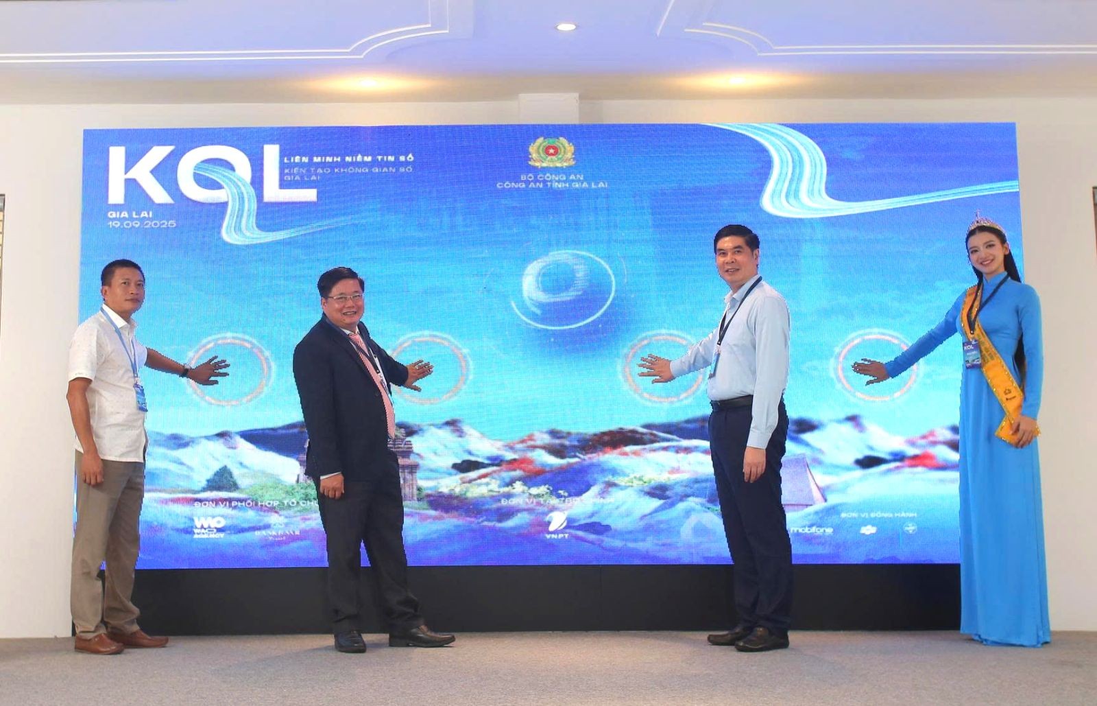 Thành lập liên minh “Niềm tin số” và mô hình “Kiến tạo không gian số Gia Lai”