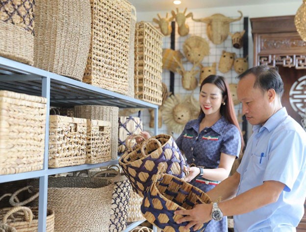 Sản phẩm cói Kim Sơn- Ninh Bình Sản phẩm cói Kim Sơn- Ninh Bình