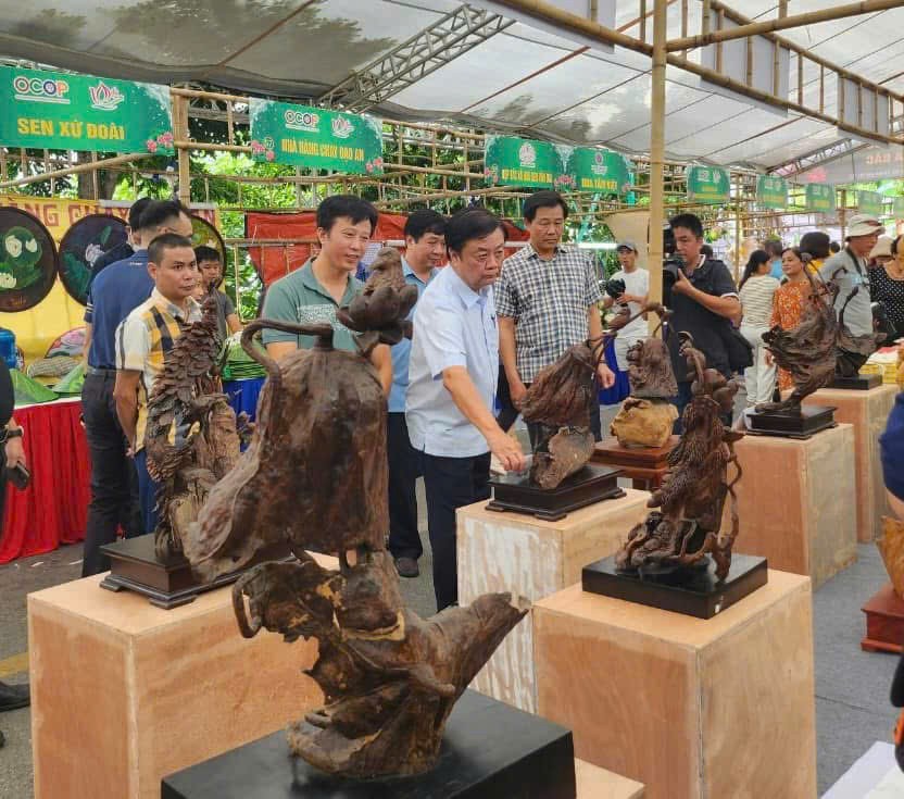 Mê Linh chuẩn bị tổ chức Triển lãm sản phẩm OCOP, thủ công mỹ nghệ và làng nghề năm 2025