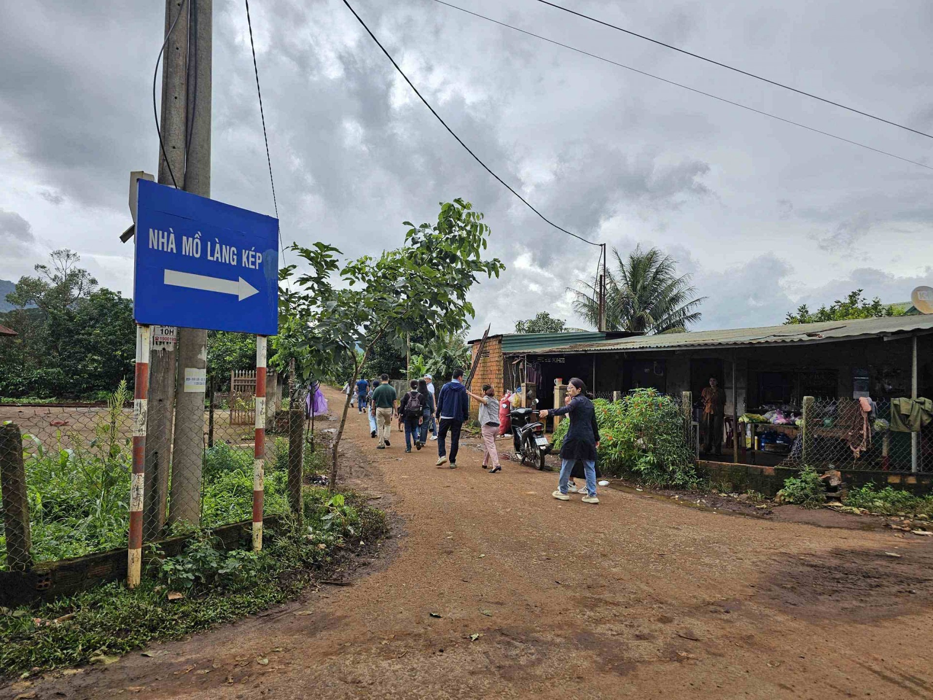 Gia Lai: Câu chuyện về người phụ nữ giữ hồn thổ cẩm, thắp lửa du lịch cộng đồng ở Ia Ly