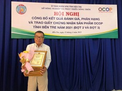 Người đàn ông U80 khởi nghiệp thành công sản phẩm mỹ phẩm từ tinh dầu dừa