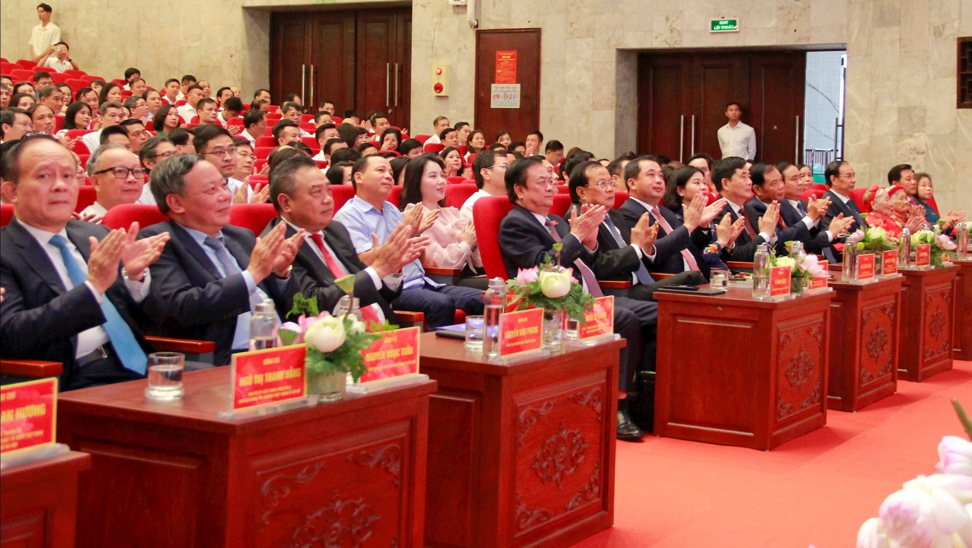 Hà Nội hoàn thành nhiệm vụ xây dựng nông thôn mới, đón Huân chương Lao động hạng Nhất