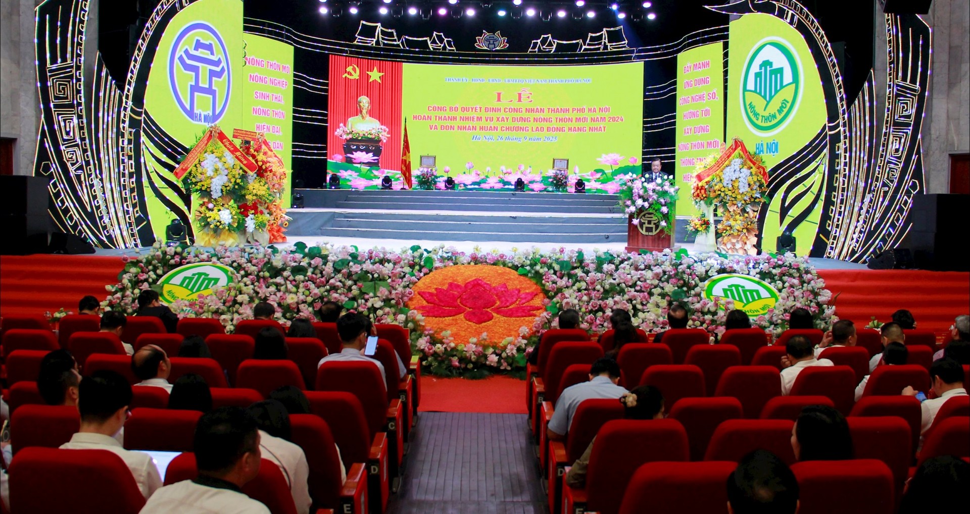 Hà Nội hoàn thành nhiệm vụ xây dựng nông thôn mới, đón Huân chương Lao động hạng Nhất