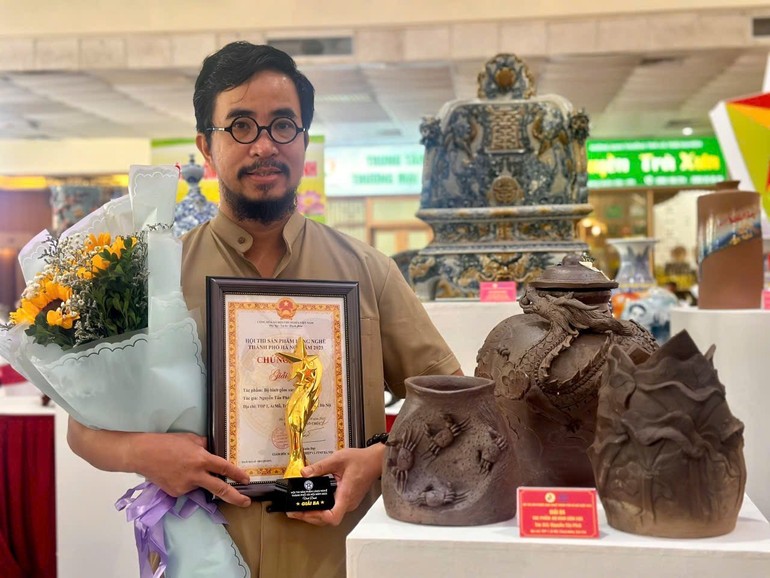 Luật Việc làm 2025 tạo cú huých cho lao động làng nghề