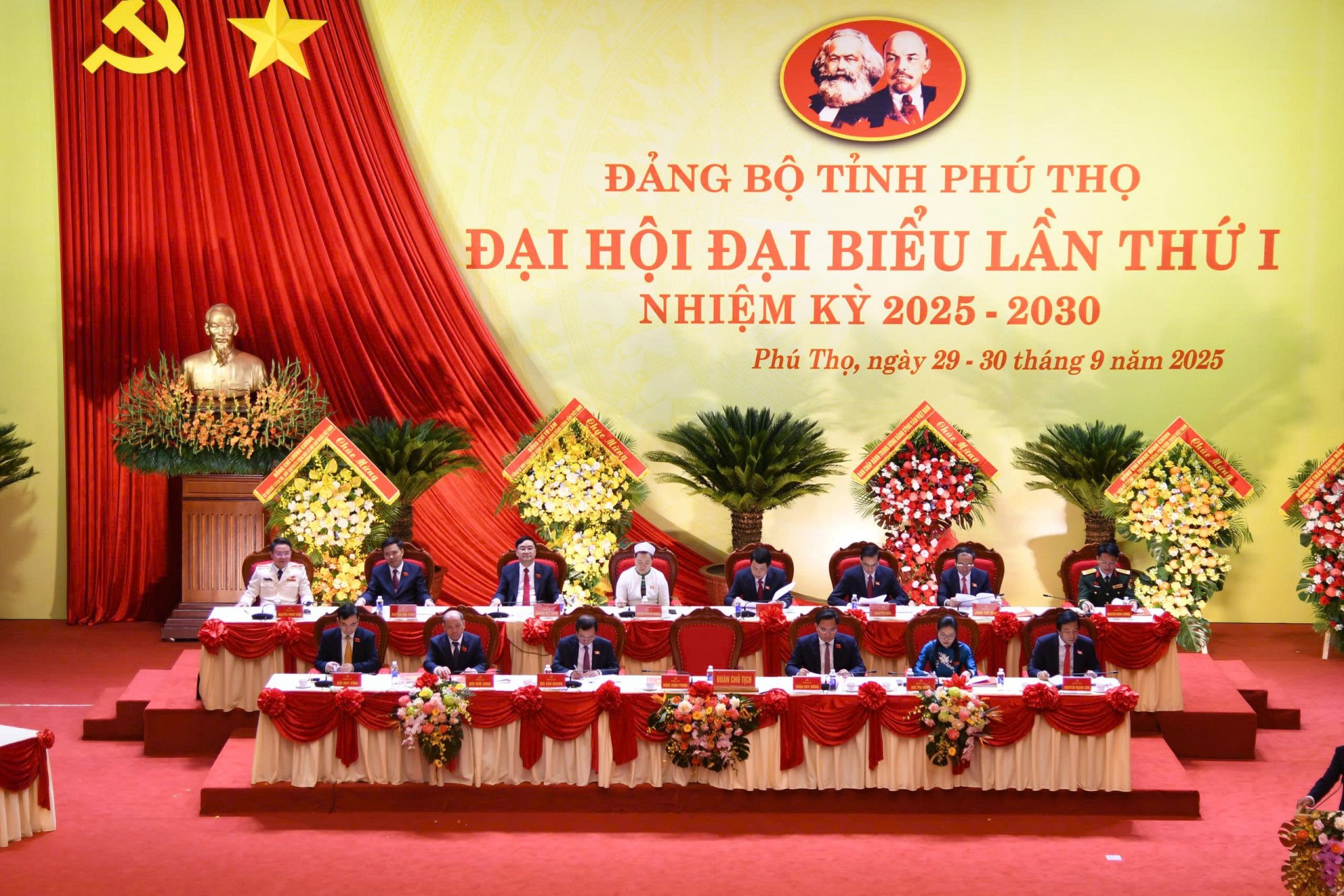 Đại hội Đại biểu Đảng bộ tỉnh Phú Thọ lần thứ I, nhiệm kỳ 2025 - 2030 diễn ra thành công tốt đẹp: Đồng chí Trương Quốc Huy làm Bí thư Tỉnh ủy Phú Thọ