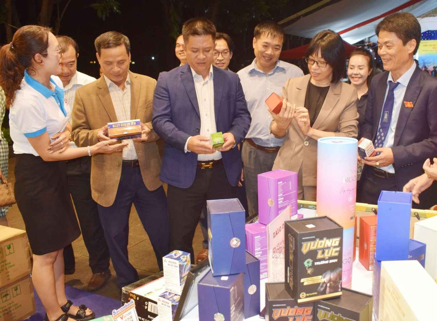 Triển lãm sản phẩm OCOP tạo điểm nhấn chào mừng Đại hội Đảng bộ tỉnh Gia Lai lần thứ I Triển lãm sản phẩm OCOP tạo điểm nhấn chào mừng Đại hội Đảng bộ tỉnh Gia Lai lần thứ I