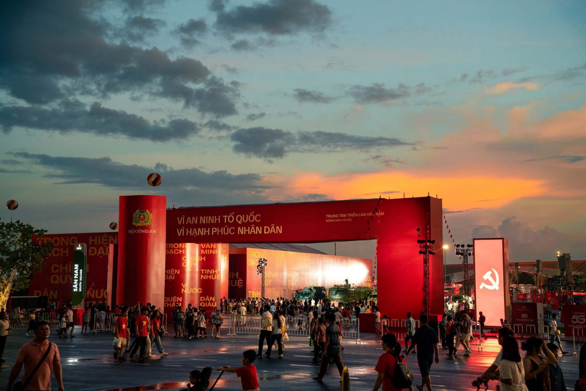 Hội chợ Mùa Thu 2025 là động lực kích cầu và thúc đẩy tăng trưởng kinh tế Hội chợ Mùa Thu 2025 là động lực kích cầu và thúc đẩy tăng trưởng kinh tế