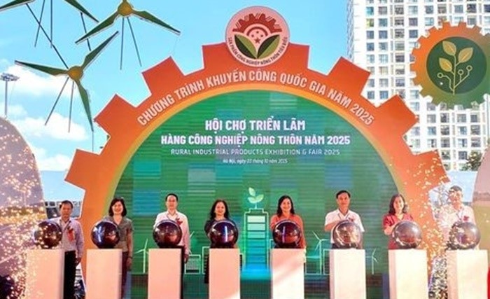 Hội chợ triển lãm hàng công nghiệp nông thôn năm 2025 thu hút hơn 150 tổ chức, doanh nghiệp tham gia