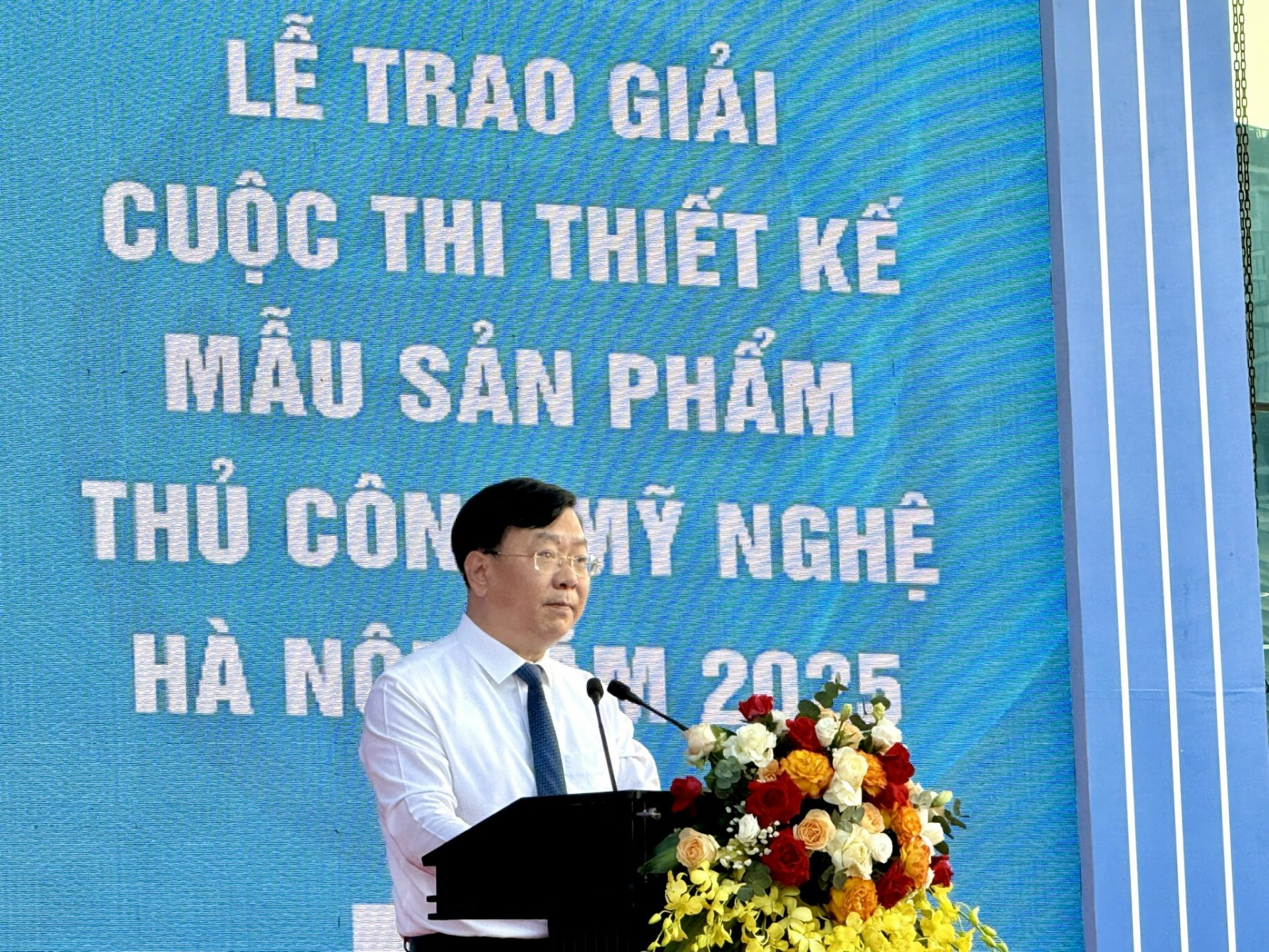 Khai mạc Hội chợ quốc tế Quà tặng hàng thủ công mỹ nghệ Hà Nội 2025 và trao giải Cuộc thi Thiết kế mẫu sản phẩm thủ công mỹ nghệ Hà Nội