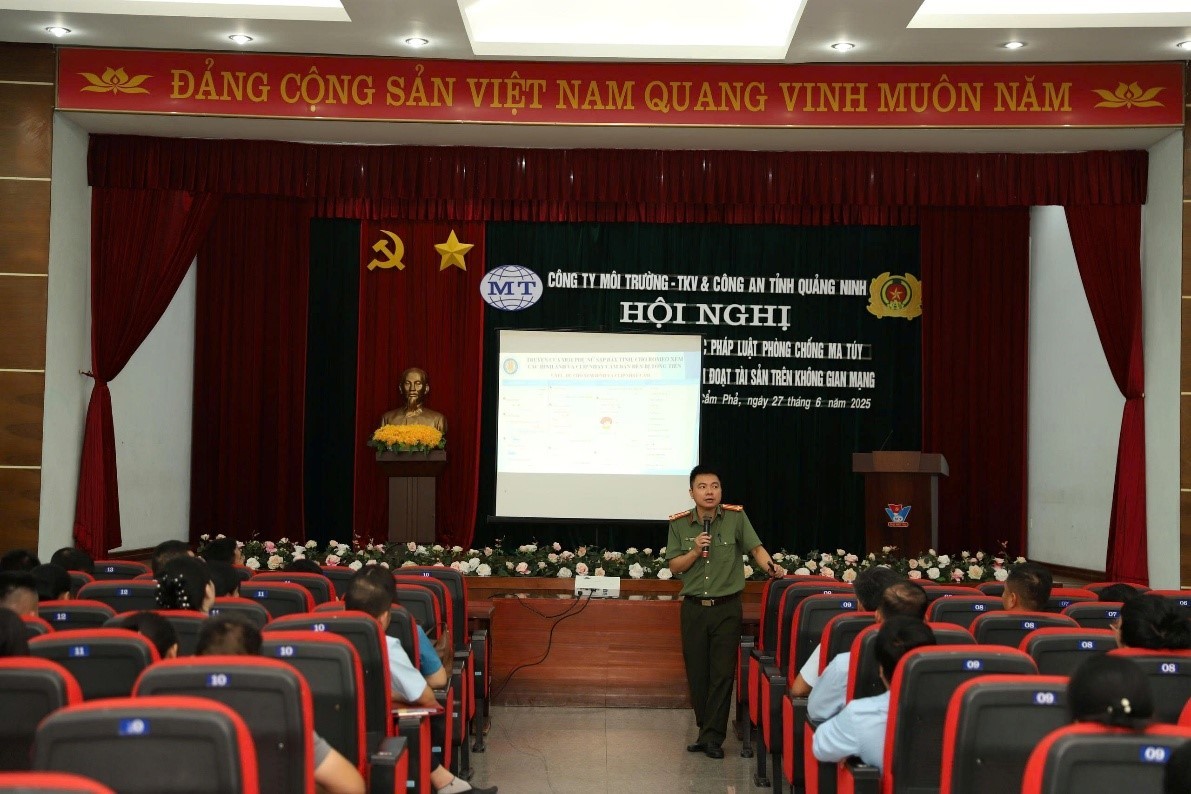 Kỳ 2: Kiến tạo “miễn dịch số” từ giảng đường đến hầm lò Kỳ 2: Kiến tạo “miễn dịch số” từ giảng đường đến hầm lò