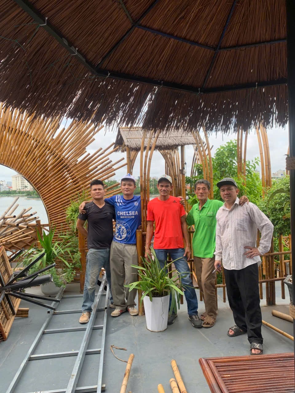 Nghệ nhân say mê chế tác, thối hồn vào những sản phẩm từ Mây tre