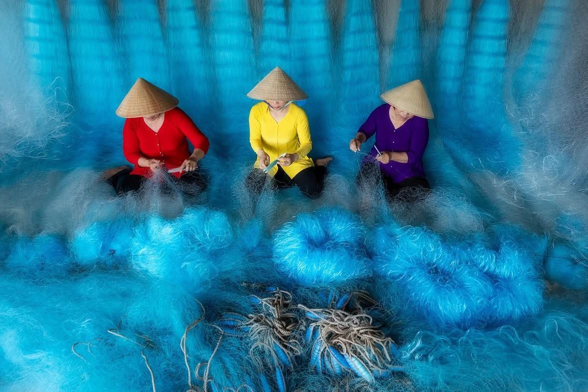 Vẻ đẹp làng nghề Việt hiện lên đầy xúc cảm qua ống kính nhiếp ảnh gia Vẻ đẹp làng nghề Việt hiện lên đầy xúc cảm qua ống kính nhiếp ảnh gia