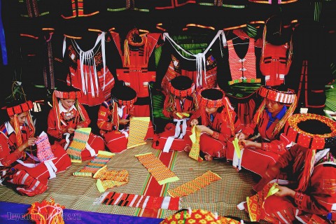 Giữ gìn và phát huy bản sắc văn hóa dân tộc Pà Thẻn ở Tuyên Quang