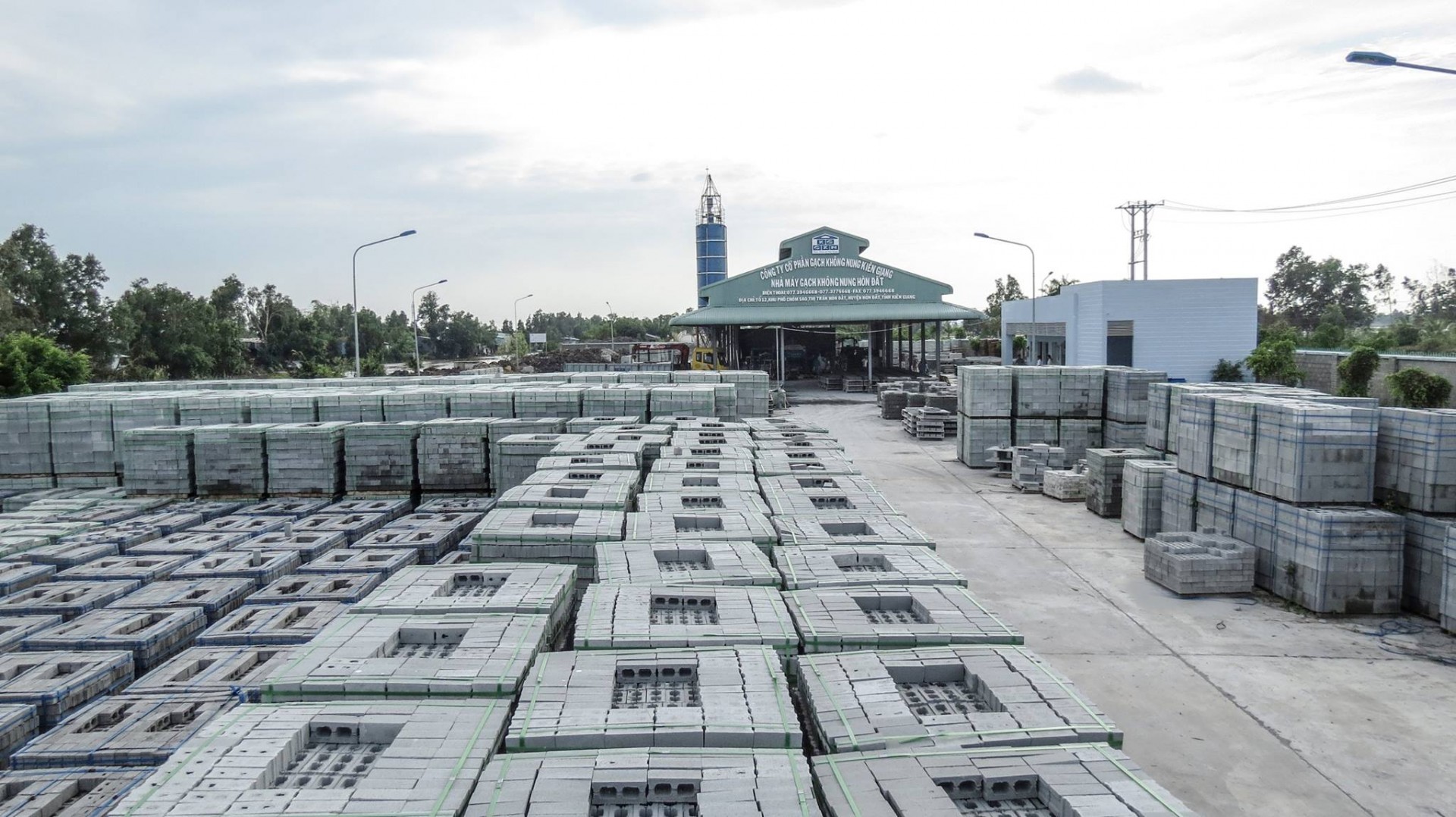 Khuyến công Kiên Giang hỗ trợ doanh nghiệp sản xuất gạch không nung