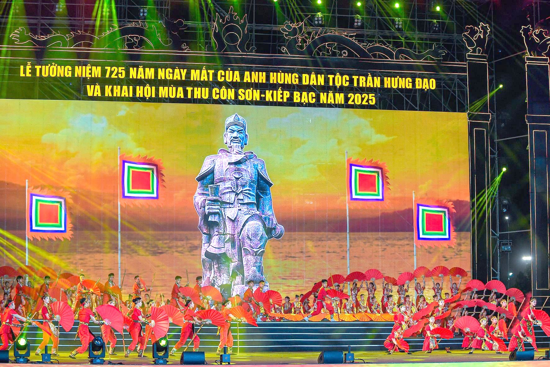 Khai mạc hội mùa Thu Côn Sơn - Kiếp Bạc