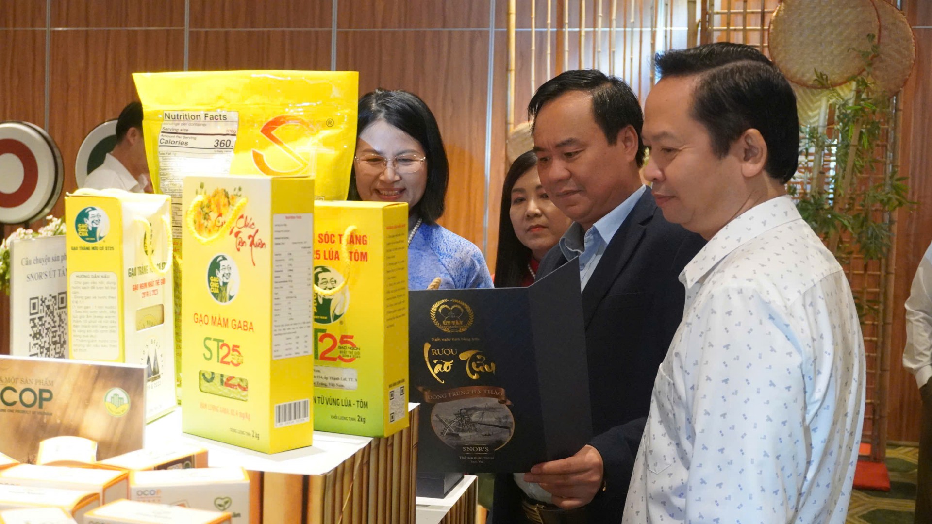Đổi mới cách tiếp cận trong phát triển OCOP và du lịch nông thôn: Lấy chất lượng làm trọng tâm Đổi mới cách tiếp cận trong phát triển OCOP và du lịch nông thôn: Lấy chất lượng làm trọng tâm