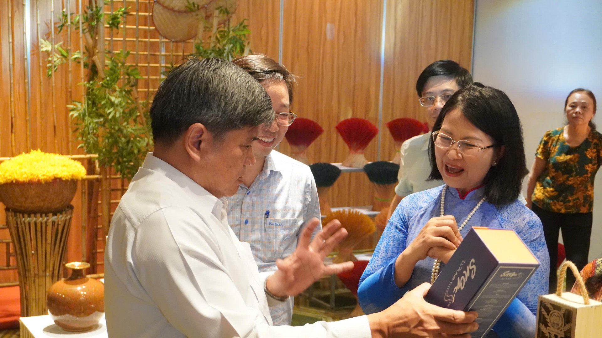 Đổi mới cách tiếp cận trong phát triển OCOP và du lịch nông thôn: Lấy chất lượng làm trọng tâm Đổi mới cách tiếp cận trong phát triển OCOP và du lịch nông thôn: Lấy chất lượng làm trọng tâm