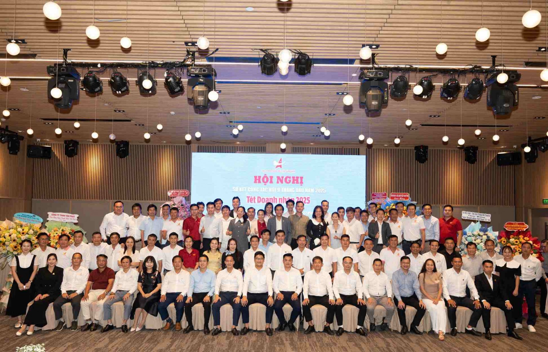 Hội Doanh nhân trẻ Bình Định hướng về Gia Lai trên hành trình hợp nhất và khát vọng vươn xa Hội Doanh nhân trẻ Bình Định hướng về Gia Lai trên hành trình hợp nhất và khát vọng vươn xa