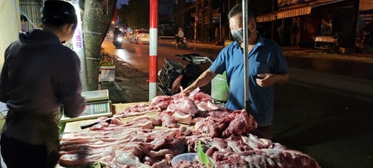 Nghề đi chợ ở Phúc Sơn: Từ làng đến những chuyến xe chở thịt ra phố