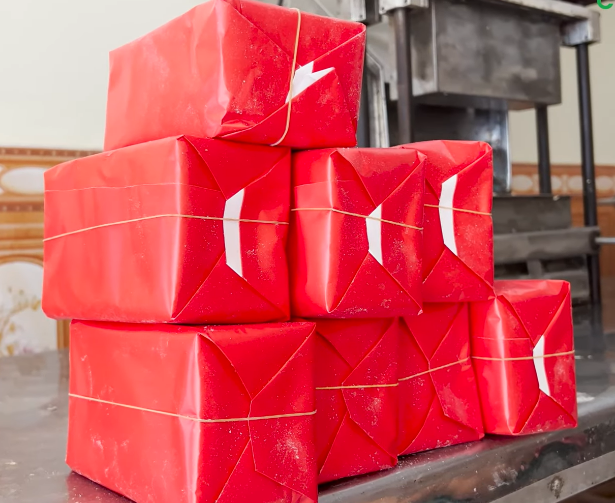 Bỏng Chủ Cổ Loa – Lễ vật thiêng và nghề truyền thống nghìn năm Bỏng Chủ Cổ Loa – Lễ vật thiêng và nghề truyền thống nghìn năm