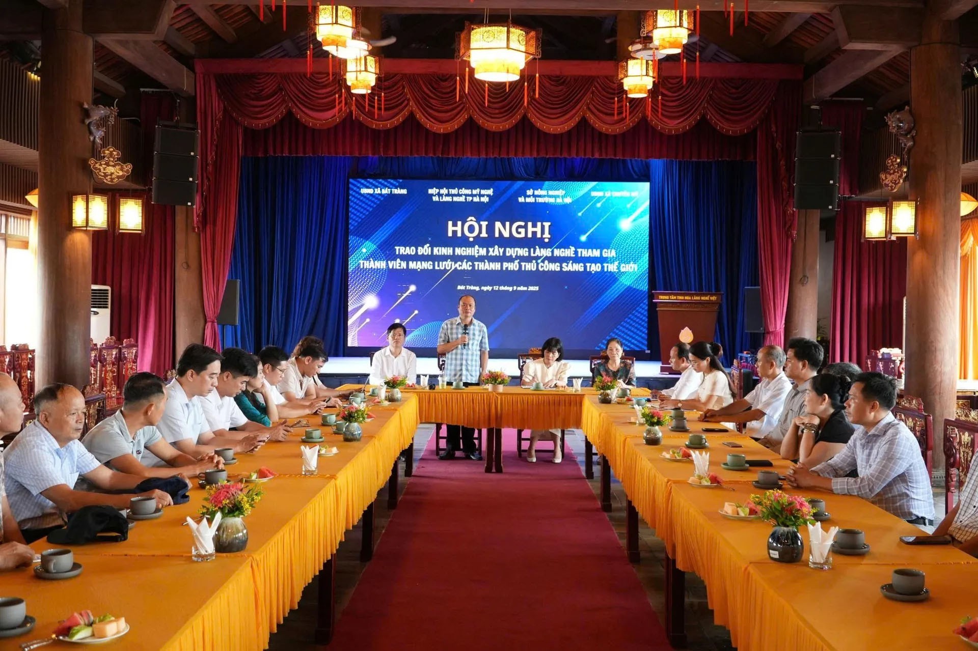 Chuyên Mỹ: Nông thôn mới hiện đại từ sức sống làng nghề truyền thống Chuyên Mỹ: Nông thôn mới hiện đại từ sức sống làng nghề truyền thống