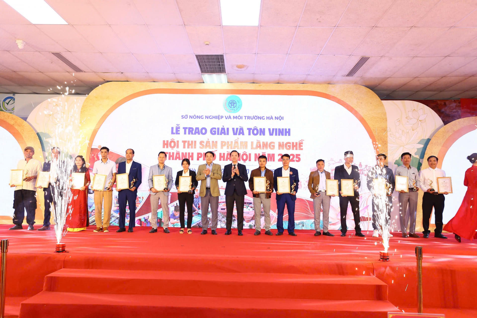 125 sản phẩm làng nghề được vinh danh tại Hội thi Sản phẩm làng nghề thành phố Hà Nội năm 2025