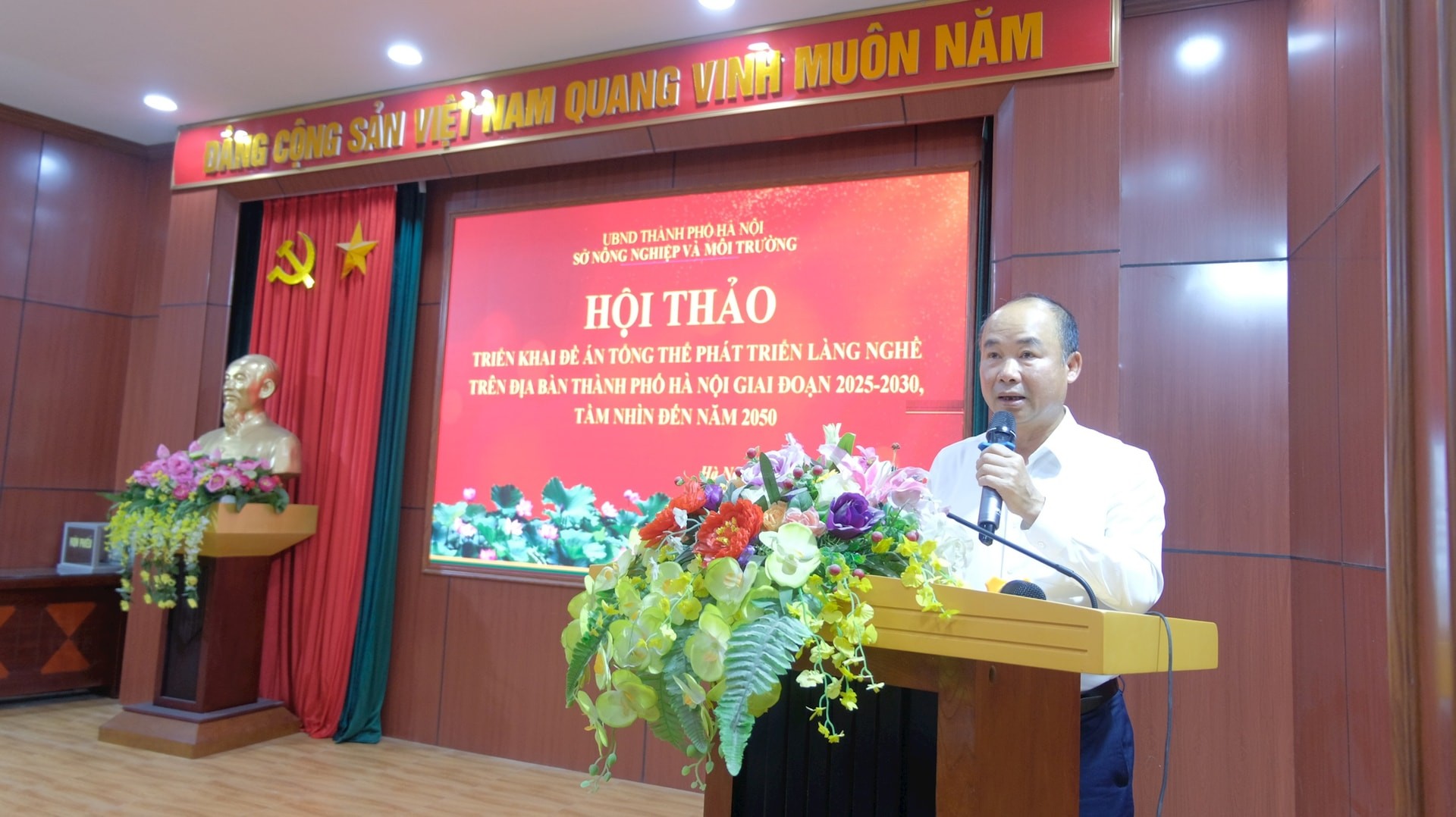 Hà Nội bàn giải pháp phát triển làng nghề bền vững giai đoạn 2025-2030 Hà Nội bàn giải pháp phát triển làng nghề bền vững giai đoạn 2025-2030