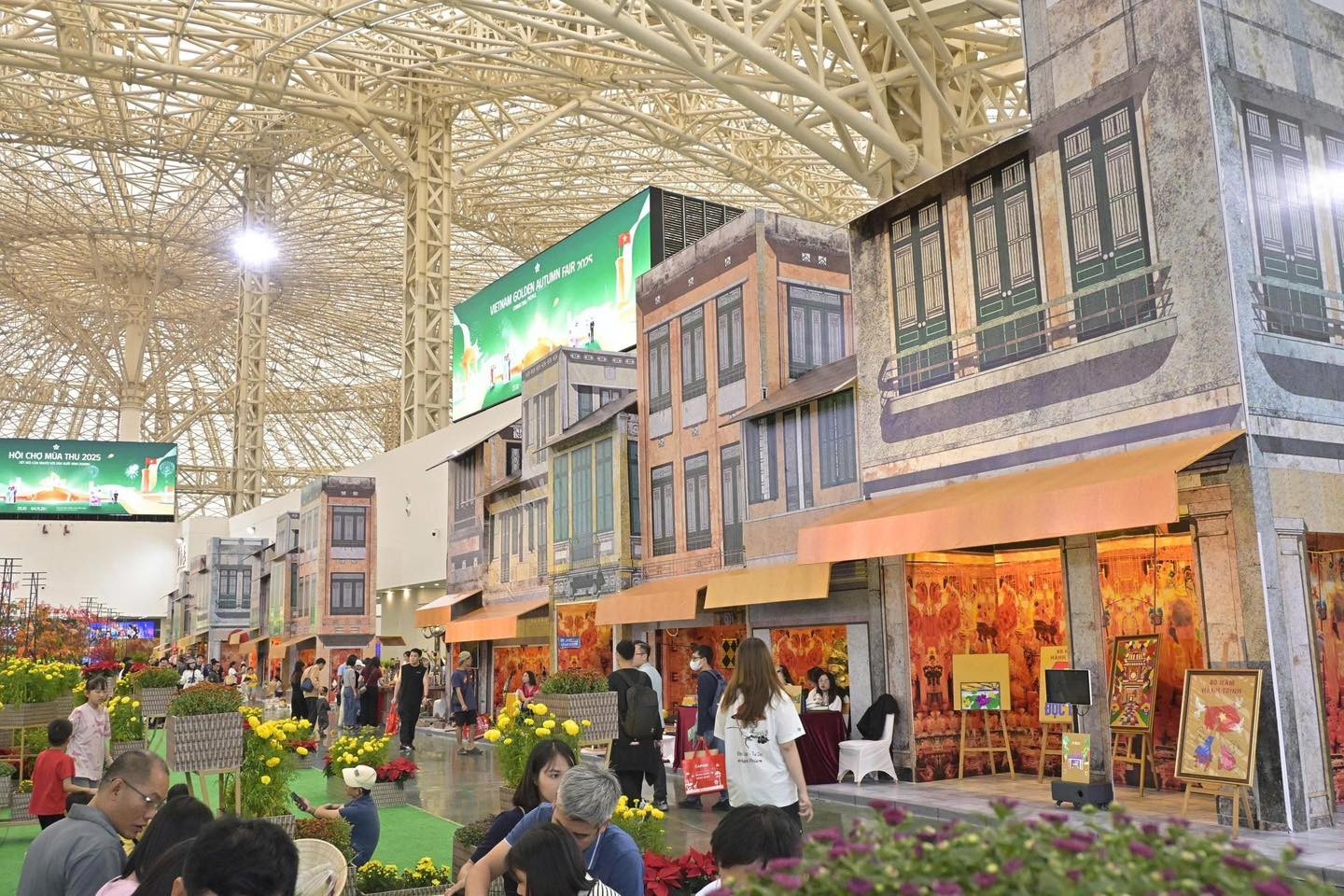 34 địa phương trưng bày đặc sản vùng miền tại Hội chợ Mùa Thu 2025 34 địa phương trưng bày đặc sản vùng miền tại Hội chợ Mùa Thu 2025