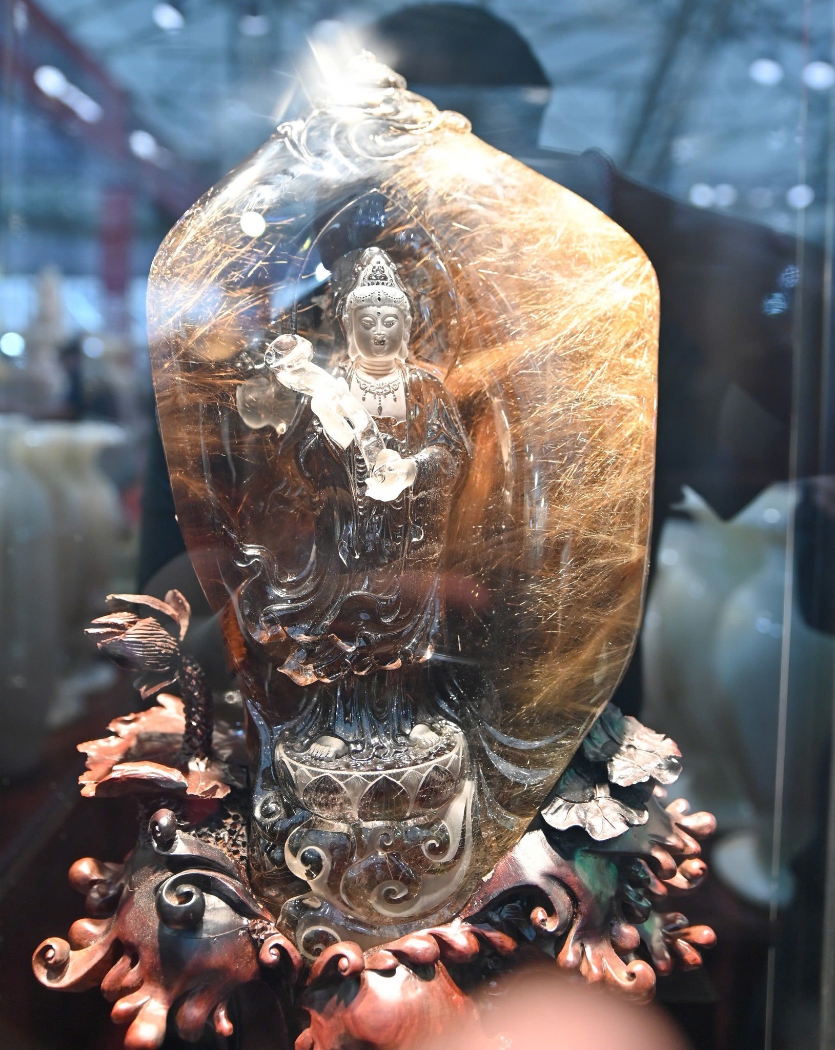 Khu trưng bày đá quý “tâm điểm lấp lánh” tại Hội chợ Mùa Thu 2025 Khu trưng bày đá quý “tâm điểm lấp lánh” tại Hội chợ Mùa Thu 2025