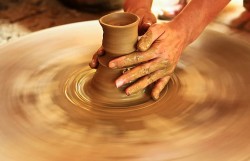 Trao vị thế xứng đáng cho nghệ nhân làng nghề Việt