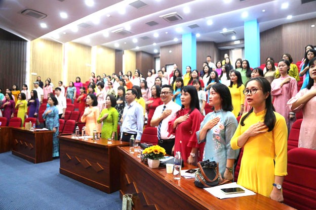 Trường THCS Nguyễn Trường Tộ tổ chức Hội nghị cán bộ, viên chức và người lao động năm học 2025 – 2026 thành công