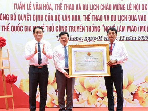 vinh long to chuc le cong bo di san van hoa phi vat the quoc gia nghe lam mao mat na cua nguoi khmer