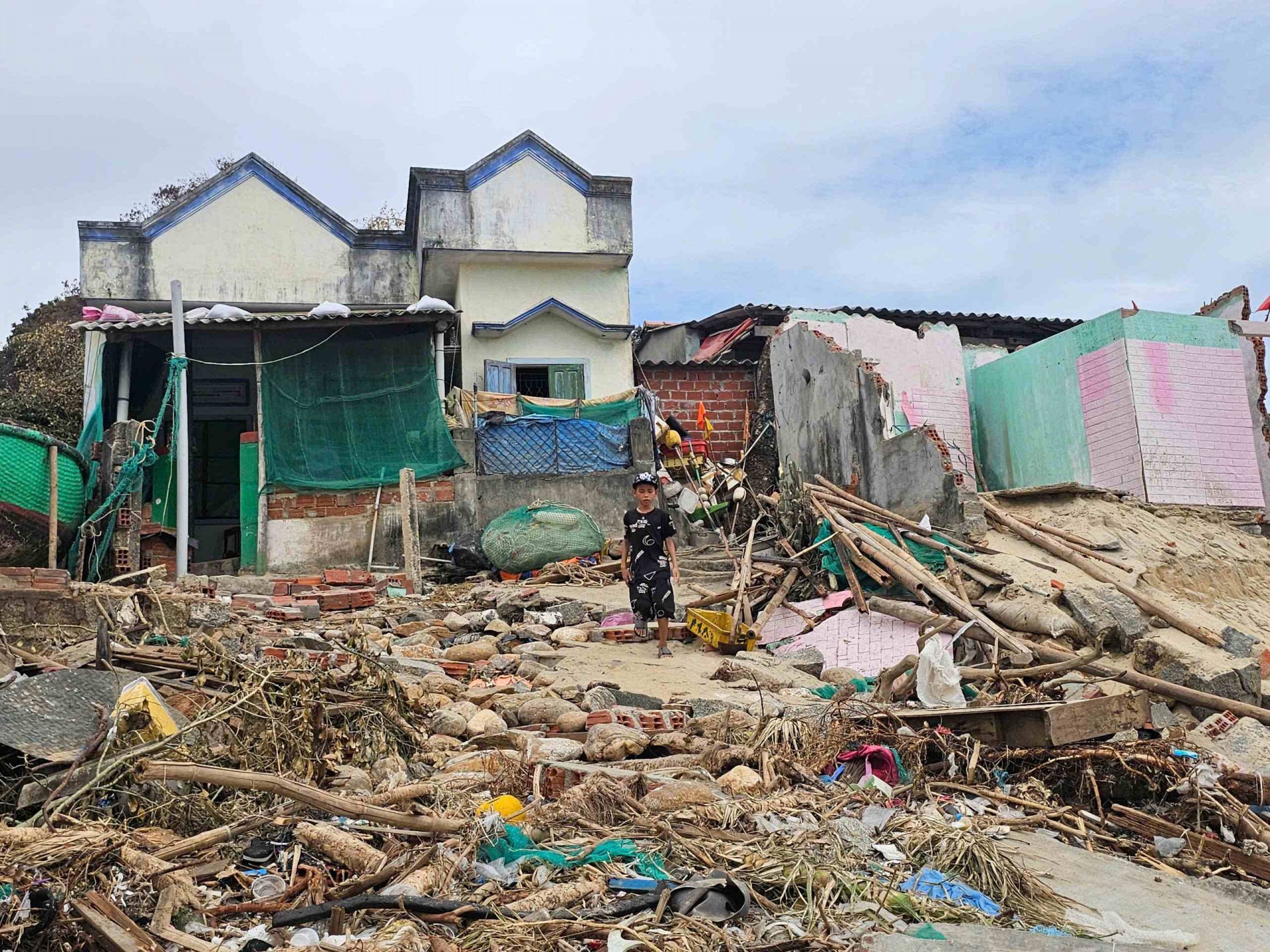 Nơi những phận người trắng tay sau bão số 13 và mệnh lệnh vì dân từ Phó Thủ tướng Hồ Quốc Dũng