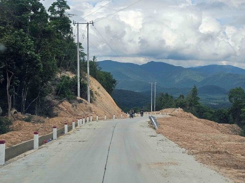 gia lai duong ve lang canh tien khong con xa sau bao nam cho doi