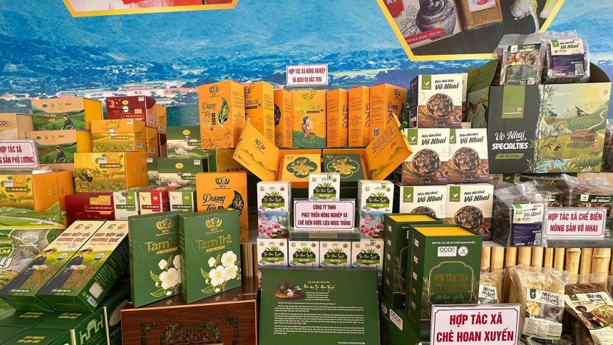 Sự kiện giúp doanh nghiệp, HTX, chủ thẻ OCOP quảng bá thương hiệu, sản phẩm, tìm kiếm cơ hội hợp tác đầu tư phát triển, tăng cường liên doanh, liên kết mở rộng thị trường tiêu thụ Sự kiện giúp doanh nghiệp, HTX, chủ thẻ OCOP quảng bá thương hiệu, sản phẩm, tìm kiếm cơ hội hợp tác đầu tư phát triển, tăng cường liên doanh, liên kết mở rộng thị trường tiêu thụ