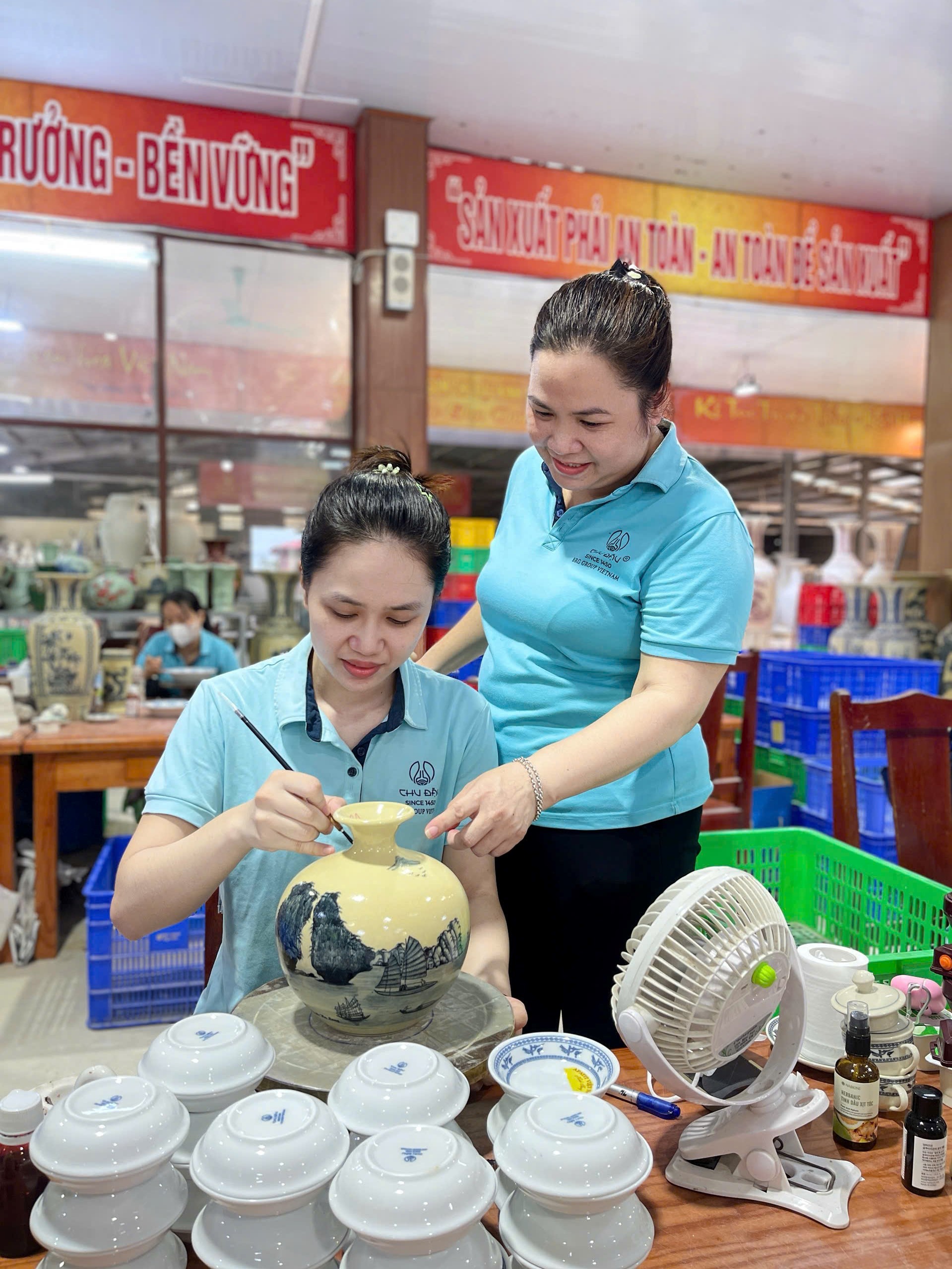 Nghệ nhân Trần Thị Ngàn - người giữ lửa từ những ngày đầu