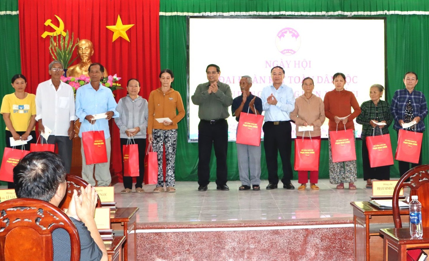 Thủ tướng Phạm Minh Chính: Chung sức để Gia Lai sớm hồi sinh sau bão số 13