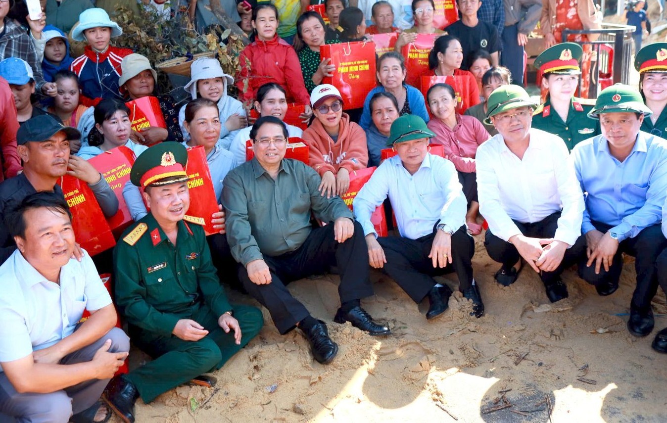 Thủ tướng Phạm Minh Chính: Chung sức để Gia Lai sớm hồi sinh sau bão số 13