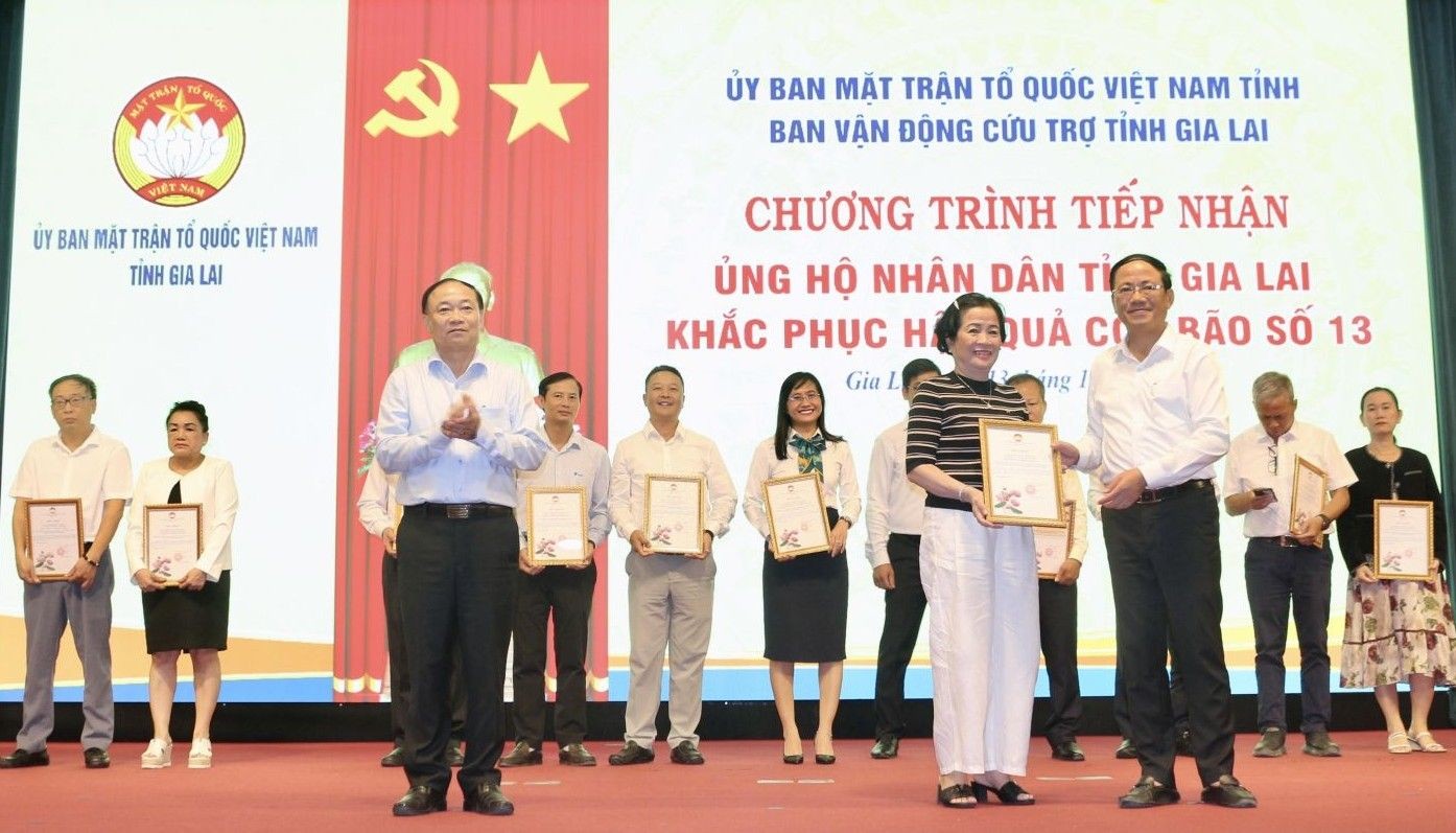 Gần 89 tỷ đồng ủng hộ Nhân dân tỉnh Gia Lai khắc phục hậu quả cơn bão số 13