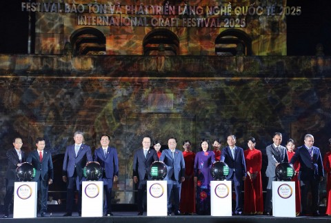 khai mac festival bao ton va phat trien lang nghe quoc te 2025