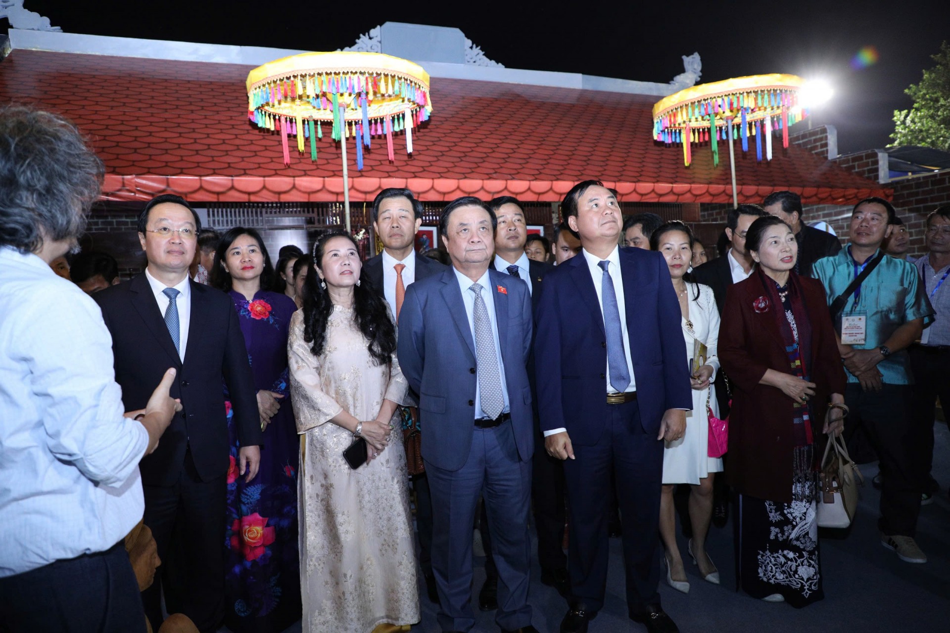 Festival Bảo tồn và Phát triển Làng nghề Quốc tế 2025 sẽ diễn ra từ ngày 14-18/11 tại Hoàng thành Thăng Long, hướng đến mục tiêu phát triển bền vững với các trụ cột là làng nghề xanh, sinh thái, chuyển đổi số và mục tiêu Net-Zero. Festival Bảo tồn và Phát triển Làng nghề Quốc tế 2025 sẽ diễn ra từ ngày 14-18/11 tại Hoàng thành Thăng Long, hướng đến mục tiêu phát triển bền vững với các trụ cột là làng nghề xanh, sinh thái, chuyển đổi số và mục tiêu Net-Zero.