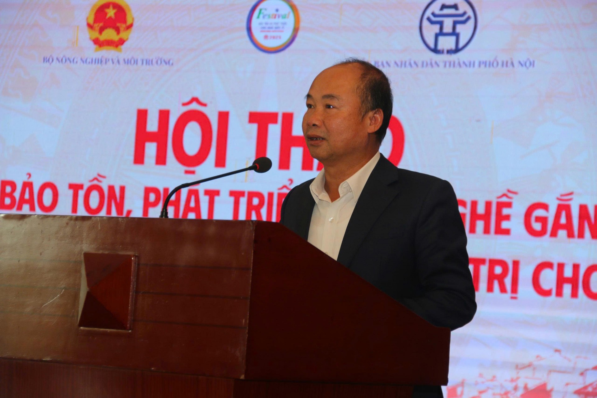 Bảo tồn và Phát triển Làng nghề Việt Nam gắn với Du lịch và Giá trị Văn hóa Bảo tồn và Phát triển Làng nghề Việt Nam gắn với Du lịch và Giá trị Văn hóa