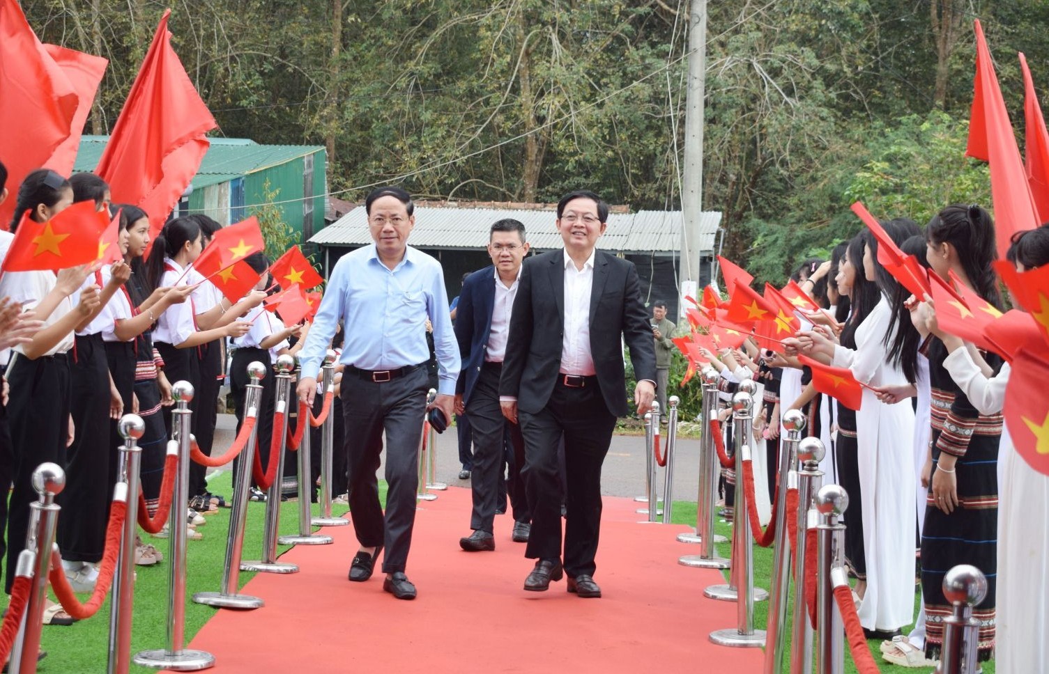 Gia Lai: 7 ngôi trường mang khát vọng tương lai cho học sinh vùng biên giới Gia Lai: 7 ngôi trường mang khát vọng tương lai cho học sinh vùng biên giới