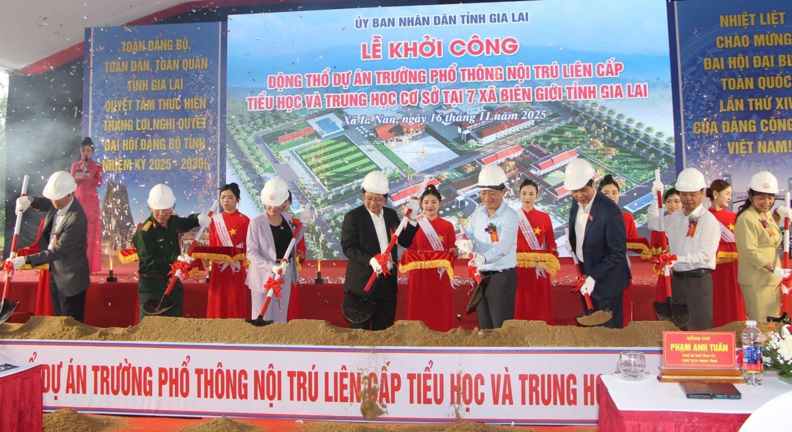 Gia Lai: 7 ngôi trường mang khát vọng tương lai cho học sinh vùng biên giới Gia Lai: 7 ngôi trường mang khát vọng tương lai cho học sinh vùng biên giới