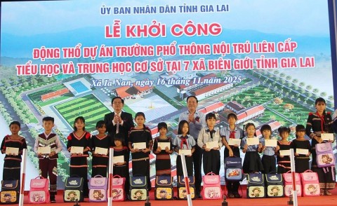 gia lai 7 ngoi truong mang khat vong tuong lai cho hoc sinh vung bien gioi