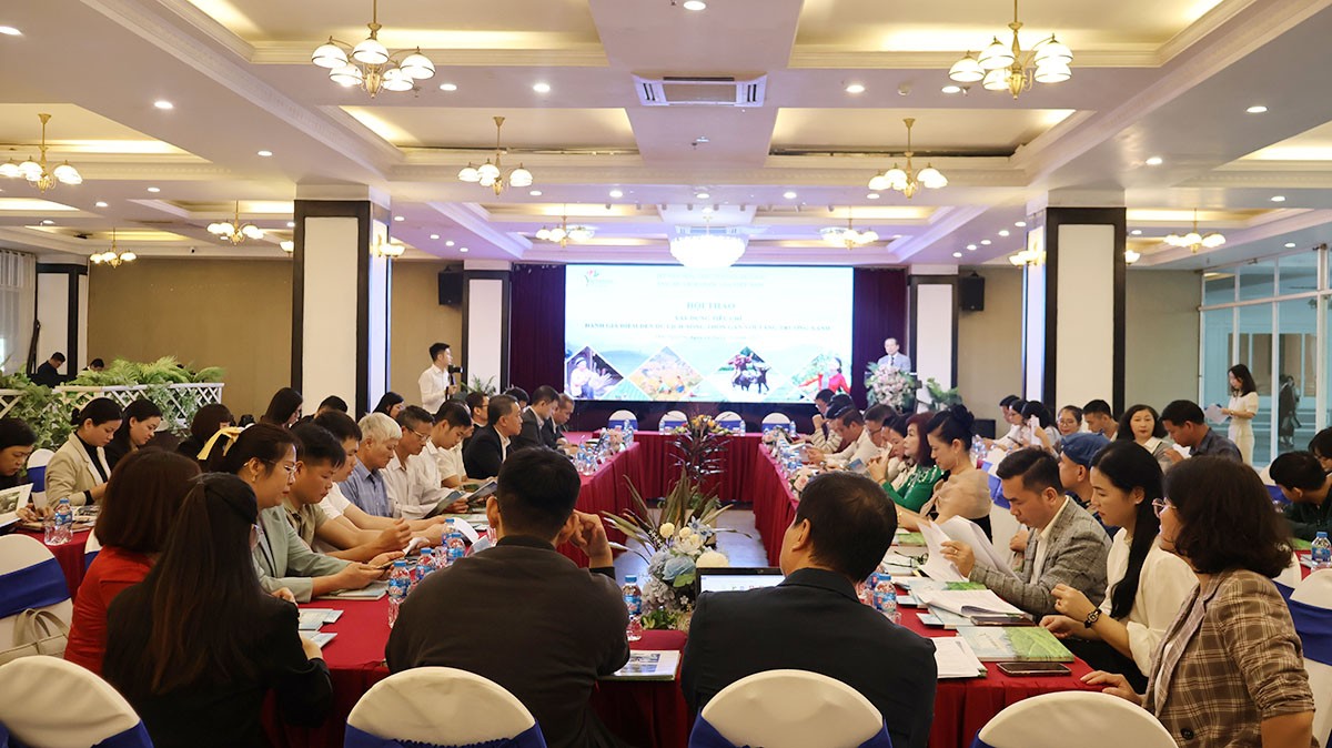 Hoàn thiện tiêu chí đánh giá điểm đến du lịch nông thôn gắn với tăng trưởng xanh