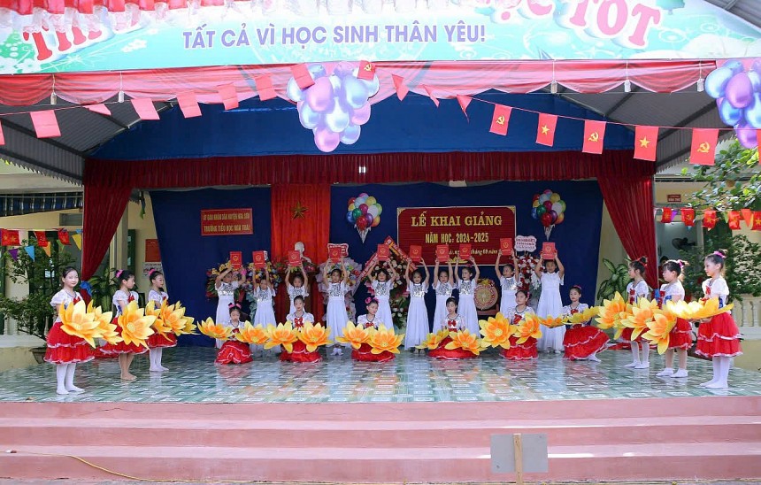 Tiết mục văn nghệ khai giảng năm học mới