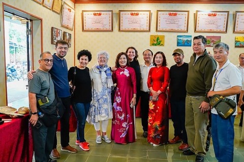 dua kham trai son mai chuyen my len ban do the gioi